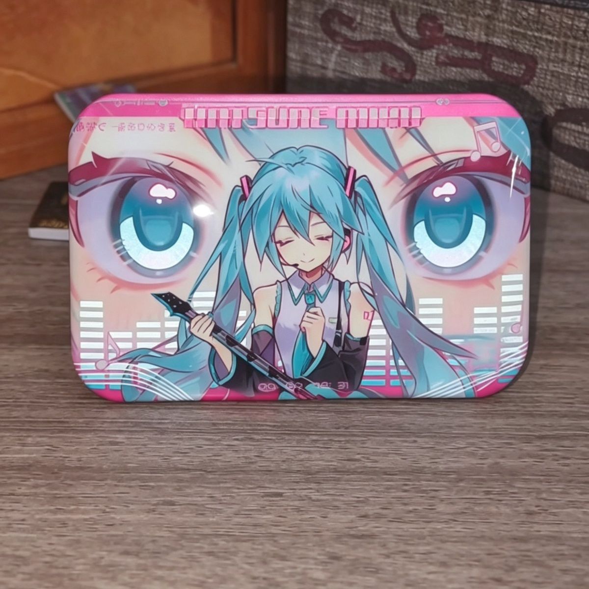 Embroidery Simple - Fanmade Hatsune Miku Square Metal Badge