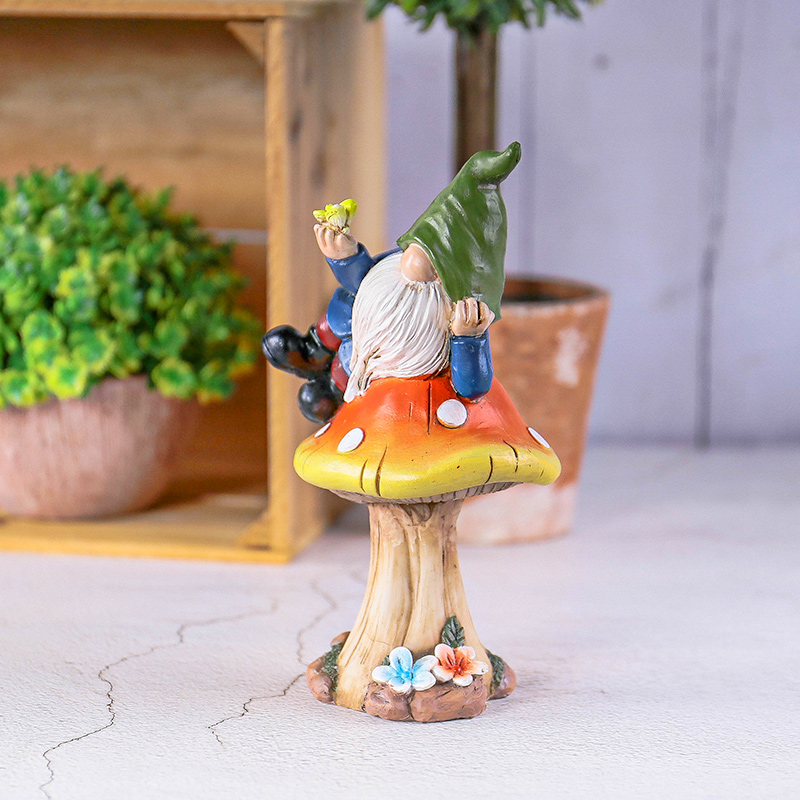 Resin Garden Gnome Statue on M - Embroidery Garden review and price