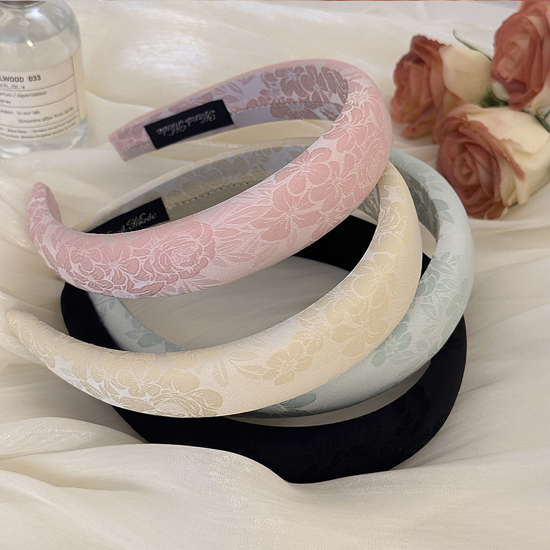 Fashion Women Embroidery Rose  - Embroidery Hoop review and price